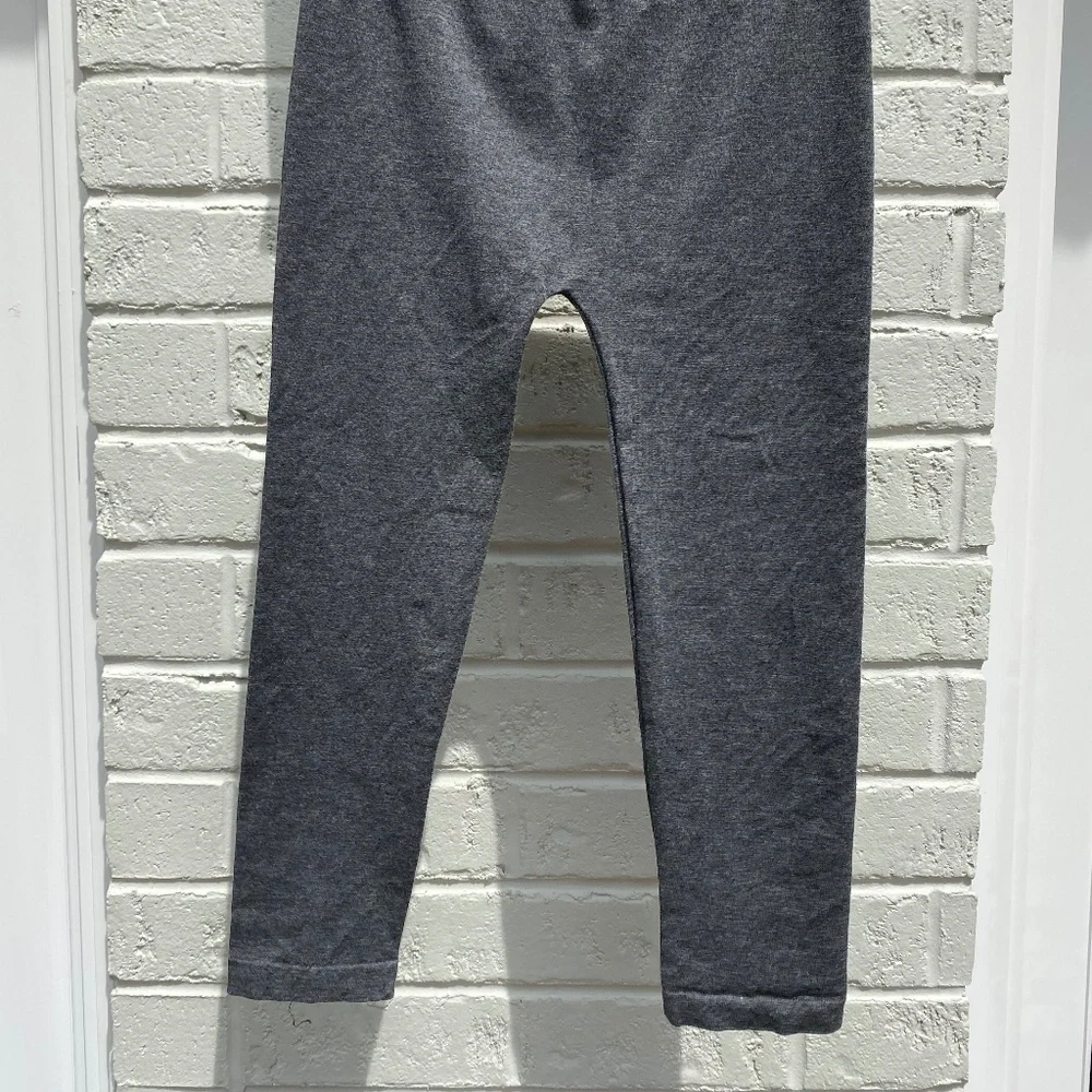 Poof leggings gray girl Medium 10/12